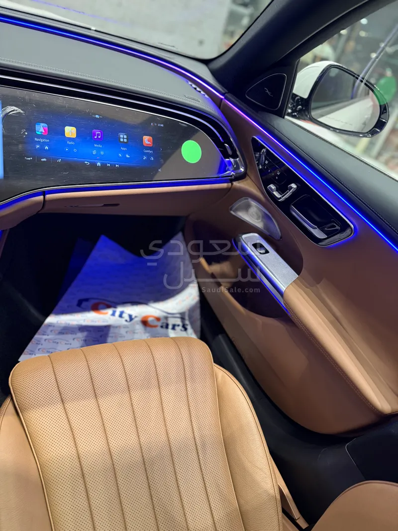 2025 مرسيدس - بنز إي 300