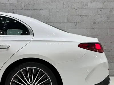 2025 مرسيدس - بنز إي 300