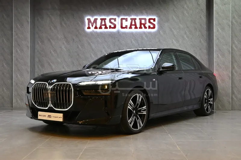 2023 بي ام دبليو الفئة السابعة 735 إل أي