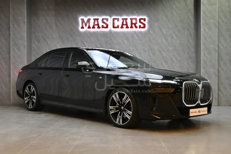 2023 بي ام دبليو الفئة السابعة 735 إل أي