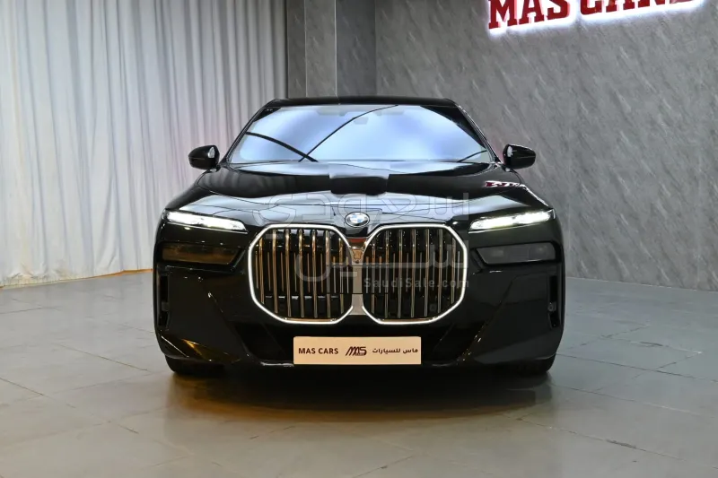 2023 بي ام دبليو الفئة السابعة 735 إل أي