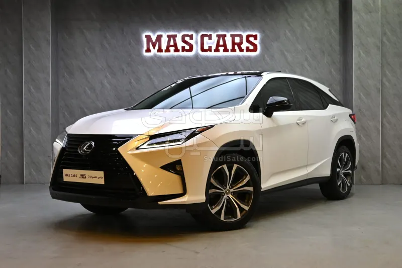 2017 لكزس أر إكس 350