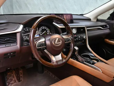 2017 لكزس أر إكس 350