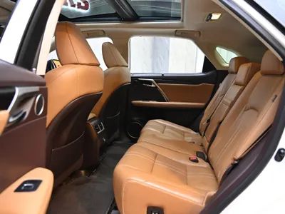 2017 لكزس أر إكس 350