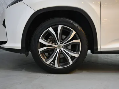 2017 لكزس أر إكس 350