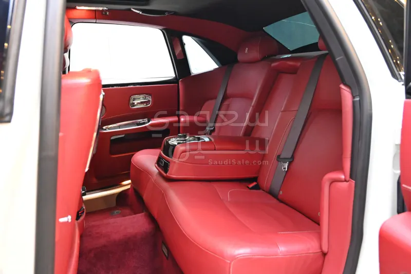 2011 رولز رويس قوست