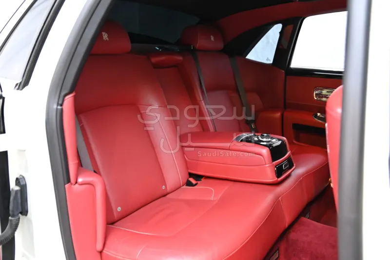 2011 رولز رويس قوست