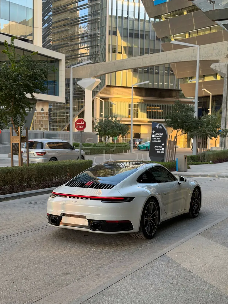 2020 بورش 911 كاريرا 4 اس