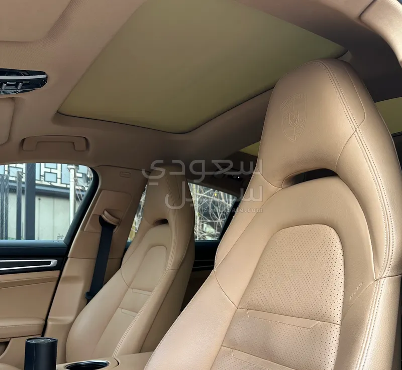 2022 بورش بانميرا بلاتنيوم اديشن