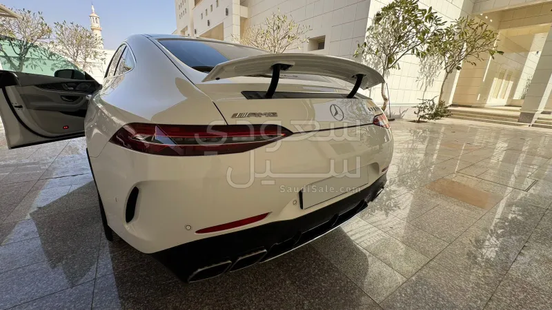 2023 مرسيدس - بنز جي تي 63إس