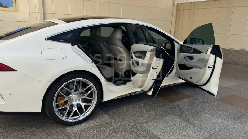 2023 مرسيدس - بنز جي تي 63إس