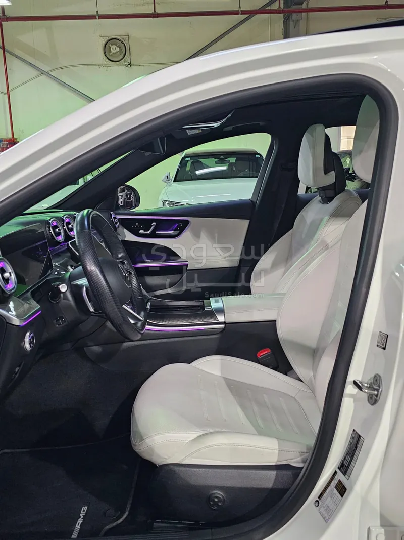 2023 مرسيدس - بنز سي 300