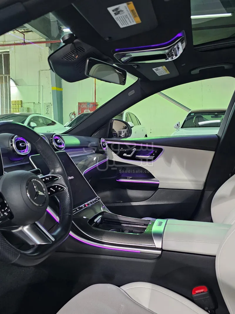 2023 مرسيدس - بنز سي 300