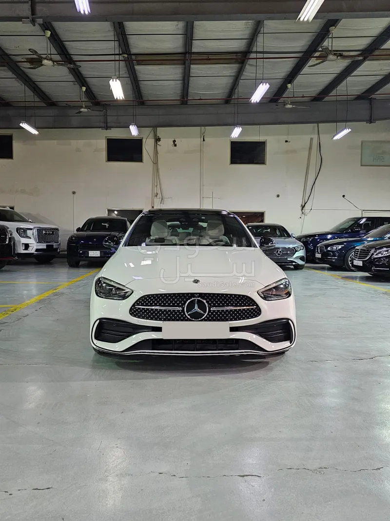 2023 مرسيدس - بنز سي 300