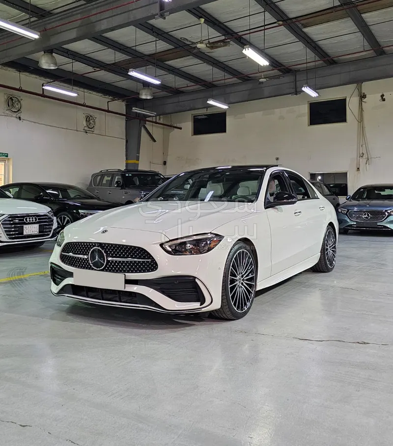 2023 مرسيدس - بنز سي 300