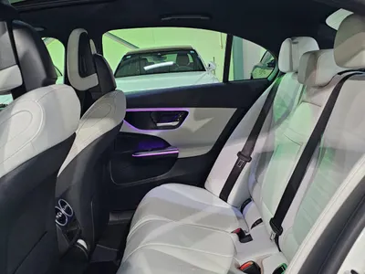 2023 مرسيدس - بنز سي 300