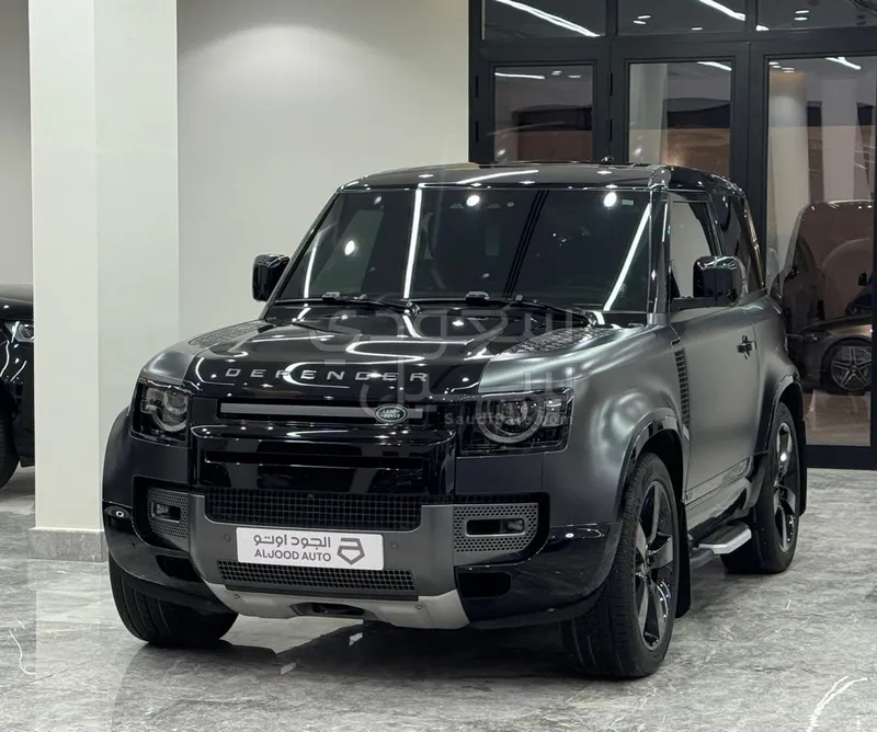 2023 لاند روفر ديفيندر 90