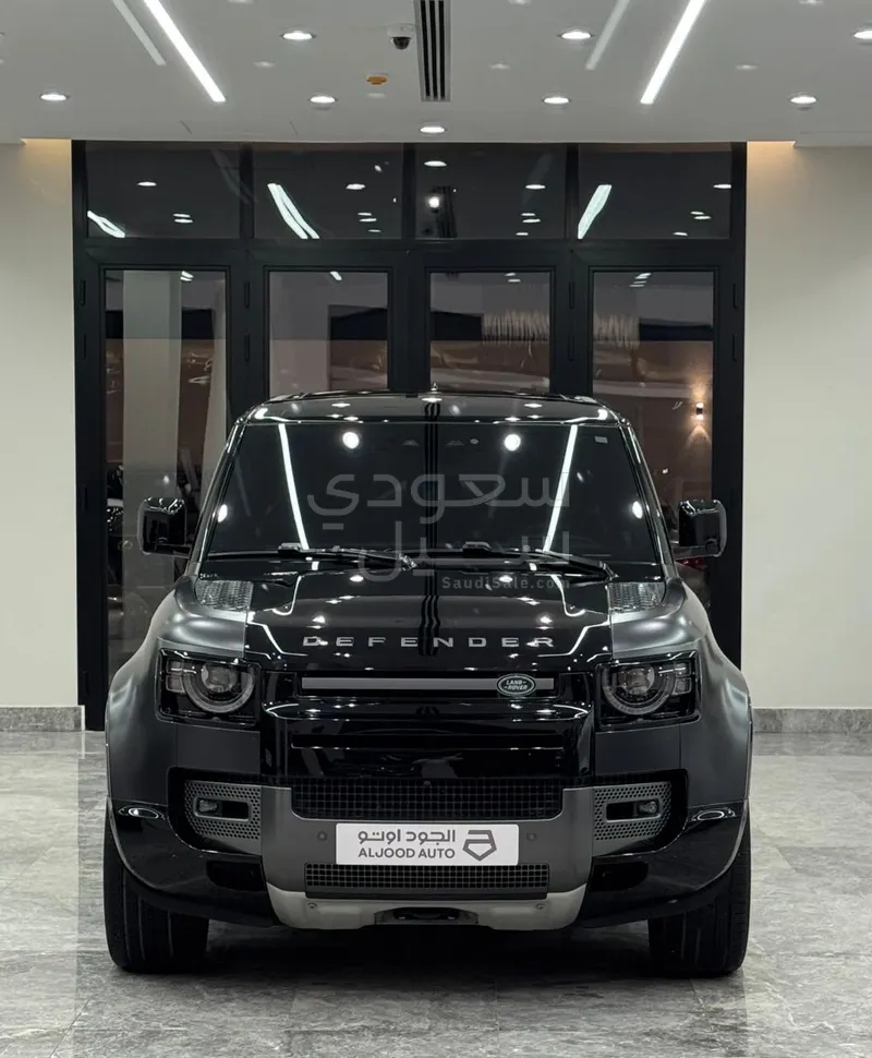 2023 لاند روفر ديفيندر 90