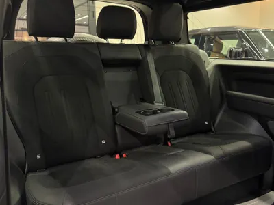 2023 لاند روفر ديفيندر 90