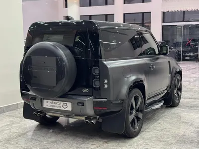 2023 لاند روفر ديفيندر 90