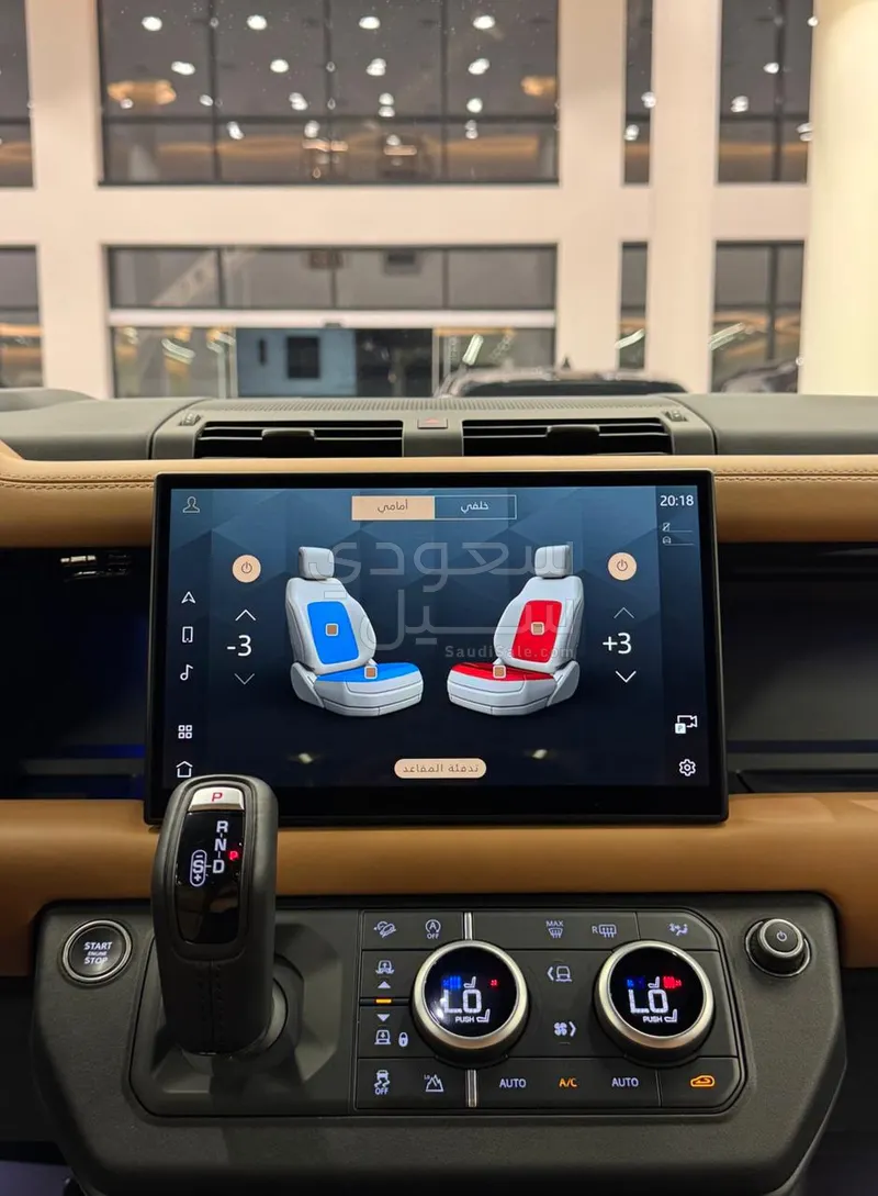 2024 لاند روفر ديفيندر اكس 110