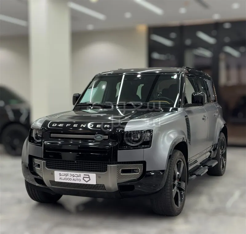2024 لاند روفر ديفيندر اكس 110