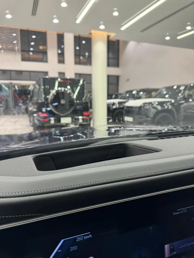 2026 بي ام دبليو الفئة السابعة 735أي