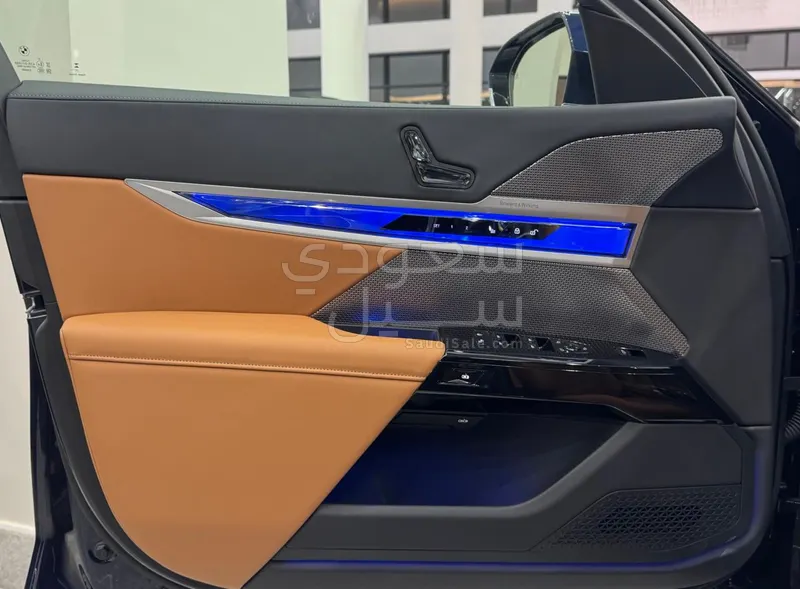 2026 بي ام دبليو الفئة السابعة 735أي