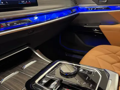 2026 بي ام دبليو الفئة السابعة 735أي