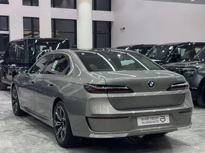 2026 بي ام دبليو الفئة السابعة 735أي