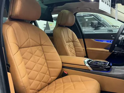 2026 بي ام دبليو الفئة السابعة 735أي