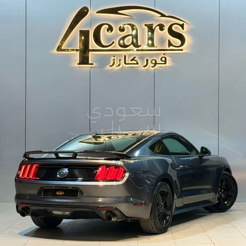 2015 فورد موستانغ