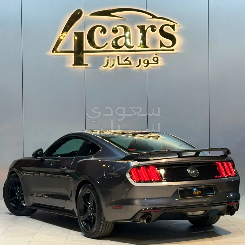 2015 فورد موستانغ