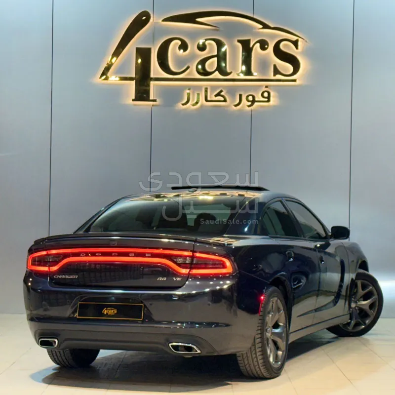 2016 دودج تشارجر جي تي
