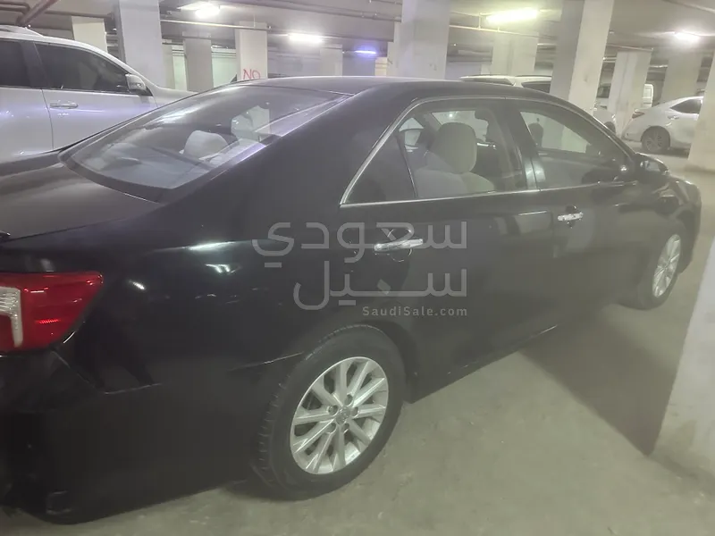 2015 تويوتا كامري جي ال اكس