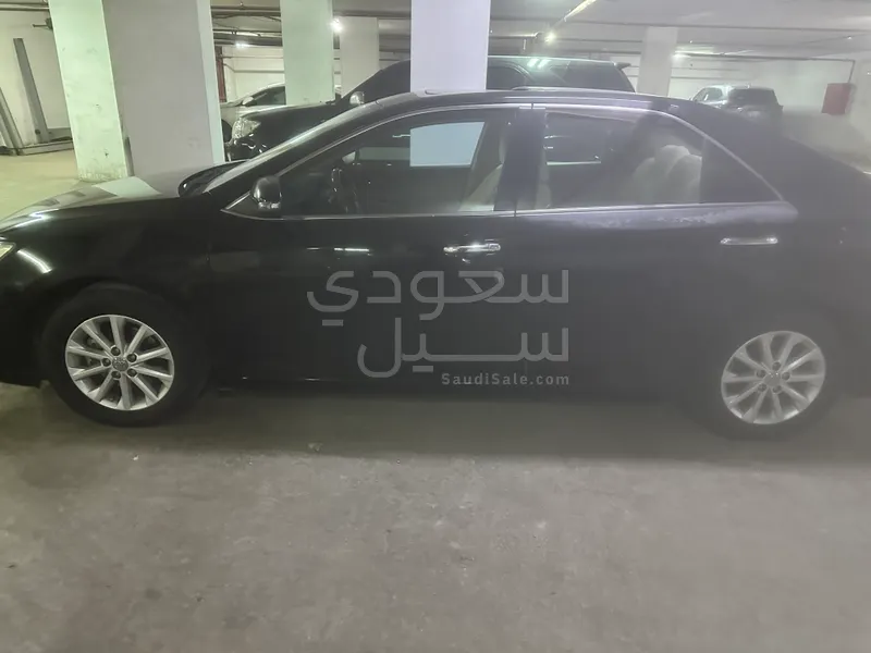 2015 تويوتا كامري جي ال اكس