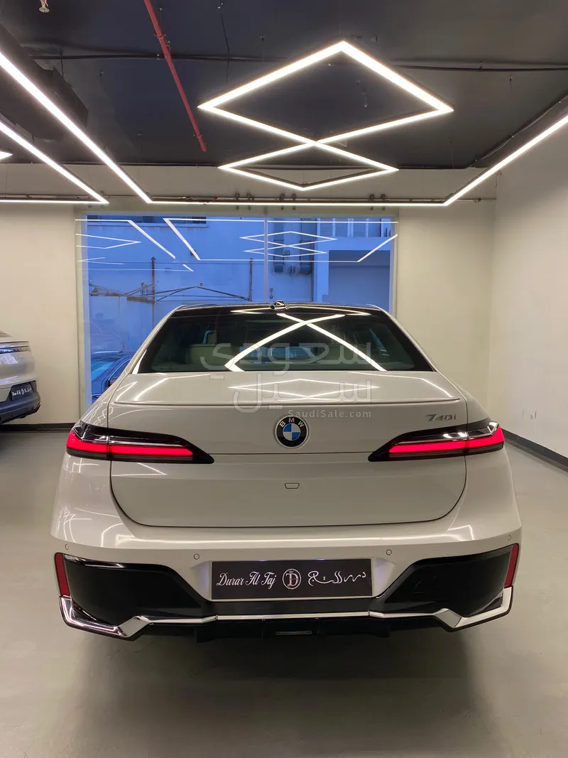 2023 بي ام دبليو الفئة السابعة 740أي