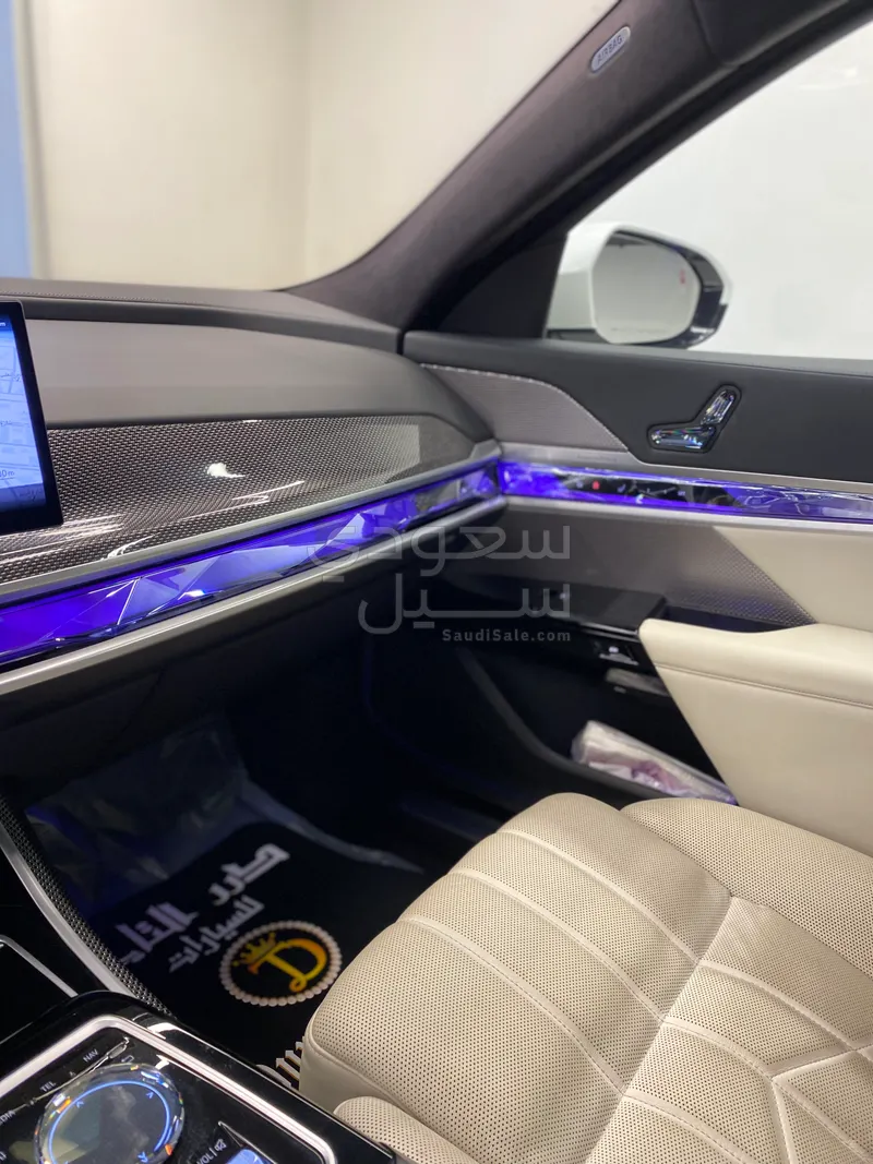 2023 بي ام دبليو الفئة السابعة 740أي