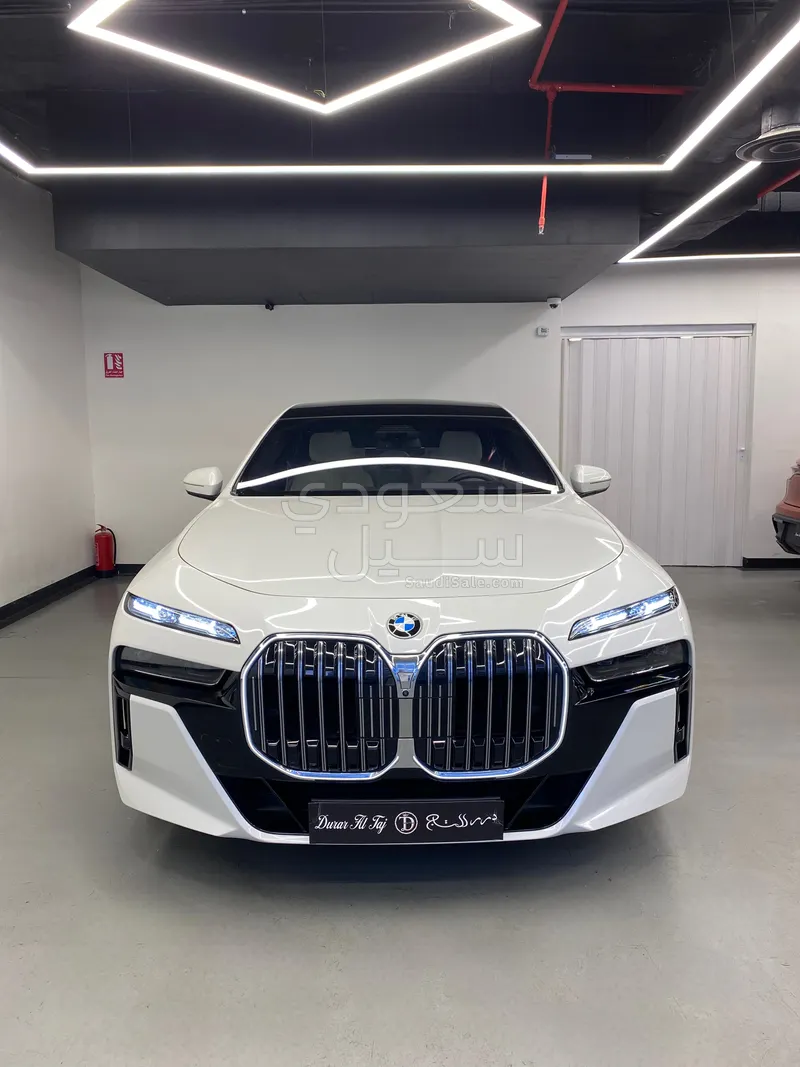 2023 بي ام دبليو الفئة السابعة 740أي