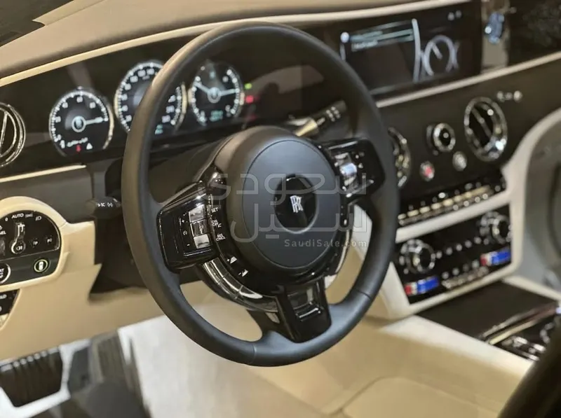 2022 رولز رويس قوست