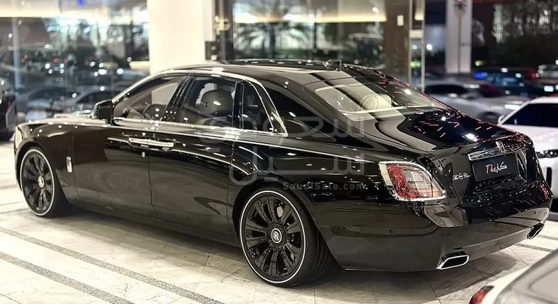 2022 رولز رويس قوست