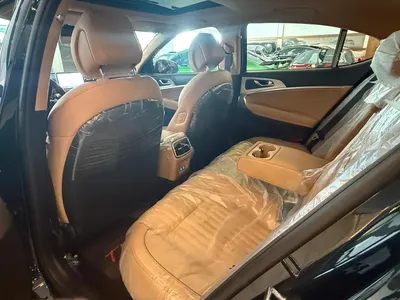 2025 جينيسيس جي 70