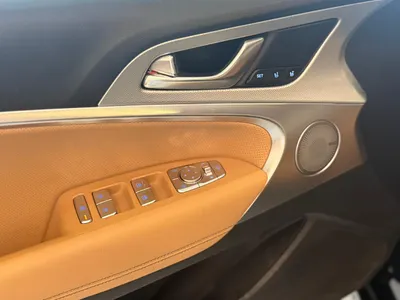 2025 جينيسيس جي 70