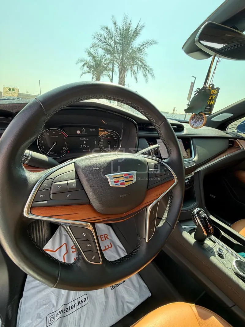 2023 كاديلاك اكس تي 5 بلاتينيوم