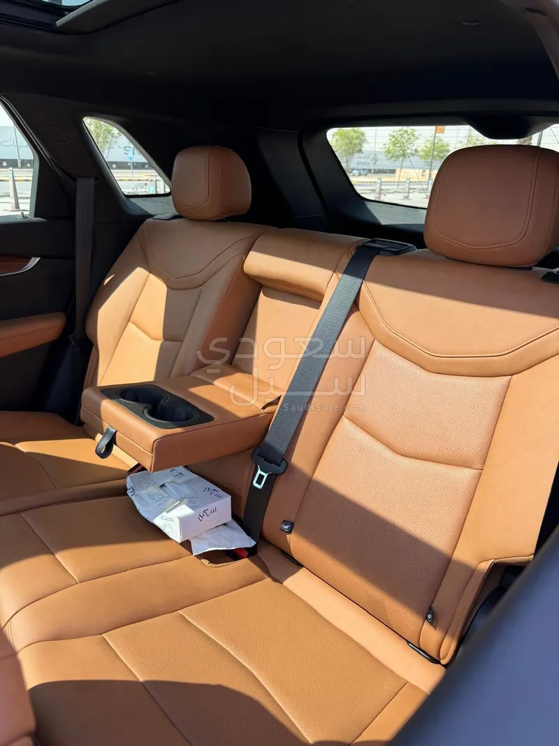 2023 كاديلاك اكس تي 5 بلاتينيوم