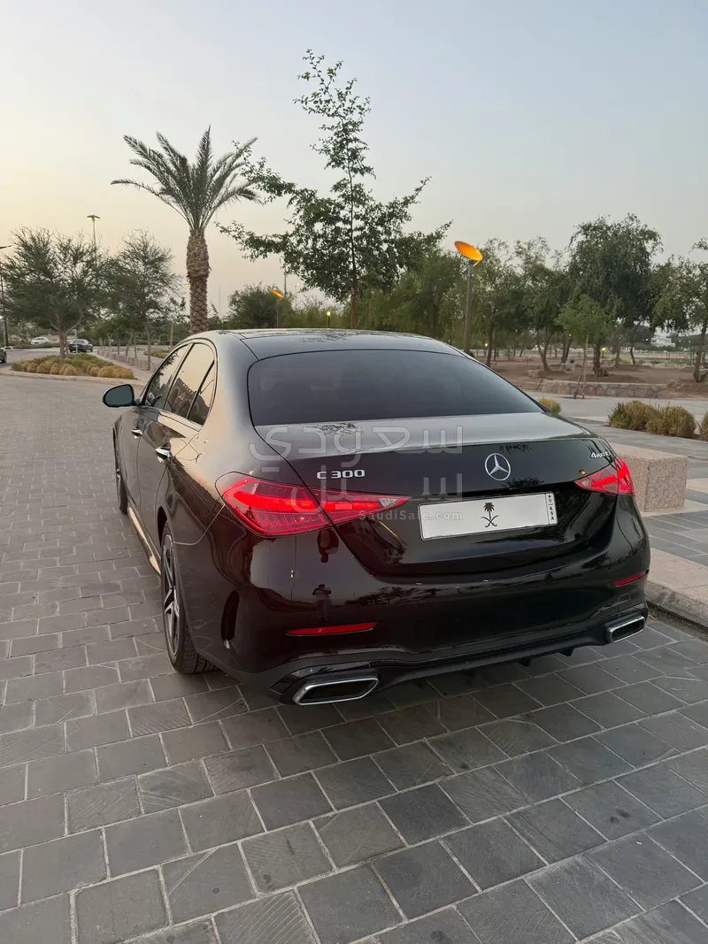 2023 مرسيدس - بنز سي 300