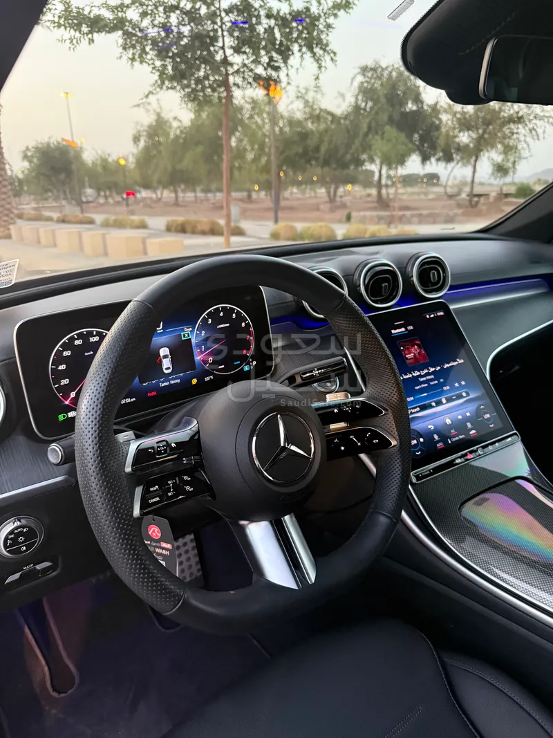 2023 مرسيدس - بنز سي 300