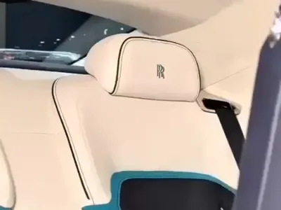 2025 رولز رويس سبيكتر