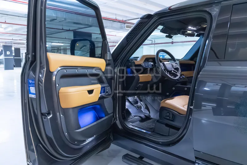 2024 لاند روفر ديفيندر إصدار كارباثيان