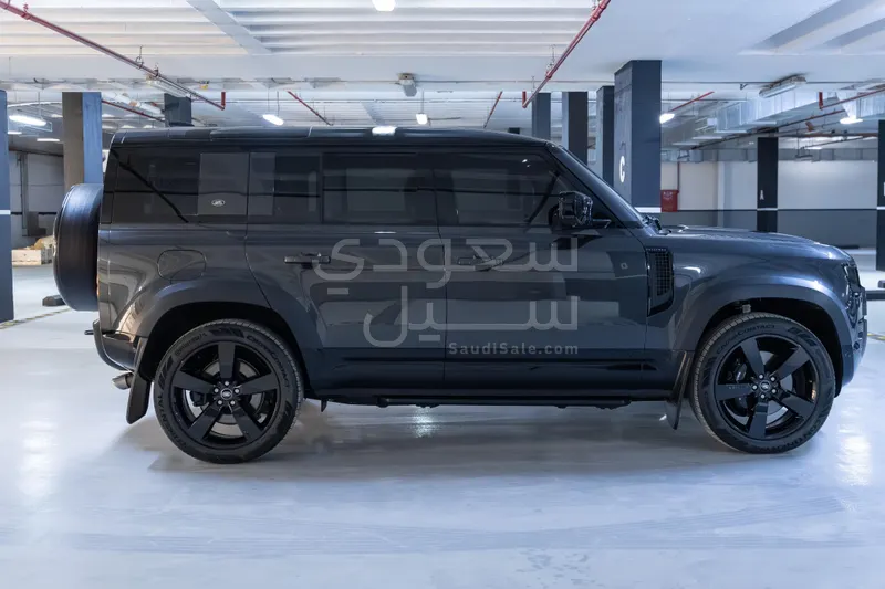 2024 لاند روفر ديفيندر إصدار كارباثيان